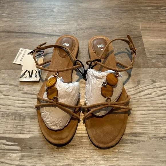 sandals - Picture 5 of 8